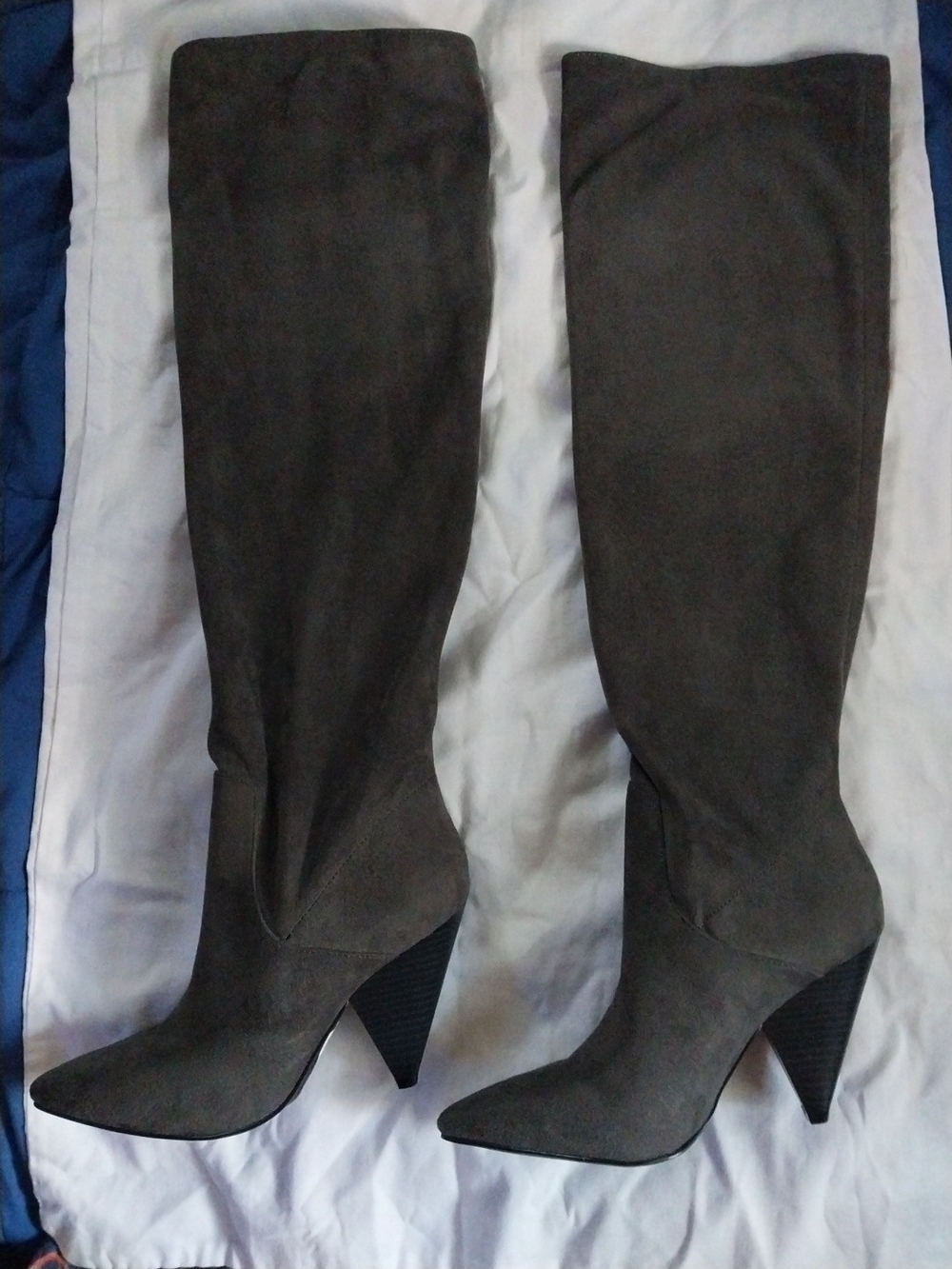 Indi Go Rd. Women's Tall Pointed-Toe Suede Boots - Gray Size 6M